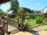 Pongsin Resort Отели в г. 