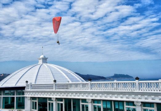 다푸 호텔 객실의 온천 욕조