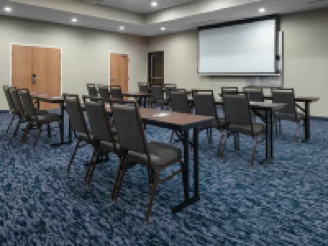 Fairfield Inn & Suites Corinth South Denton Area Hotels in Corinth