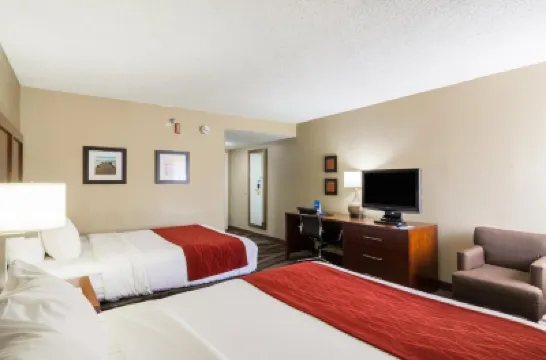 Comfort Inn Pensacola - University Area Hotels near Sam's Fun City
