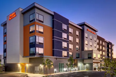 Hampton Inn & Suites Ontario Rancho Cucamonga