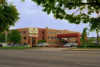 Oxford Suites Redding