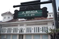 Spacious Studio Room at Gateway Ahmad Yani Cicadas Apartment Hotels in Cibeunying Kidul