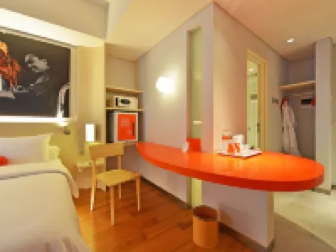 Harris Hotel & Conventions Solo Hotels in Surakarta