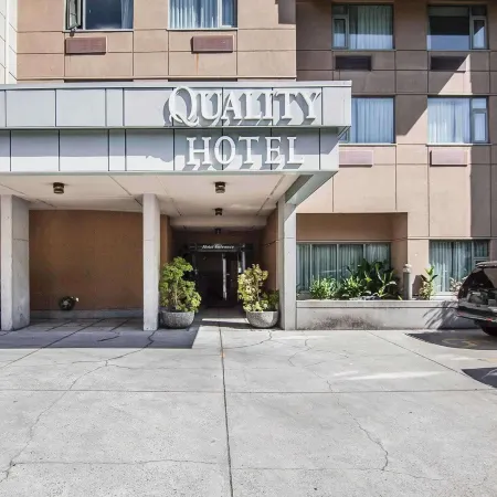 Comfort Hotel Vancouver Airport