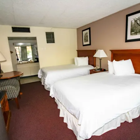 Newburgh Inn