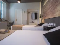 Casual de las Letras Sevilla Отели рядом с достопримечательностью «Старый город»