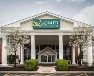 Quality Inn and Suites St Charles -West Chicago - Wifi
