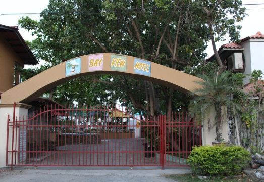 Bay View Hotel - Housity