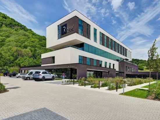 R hotel experiences Hotel Exterior