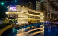 Azure Beach Club Paris Hilton Các khách sạn ở Paranaque