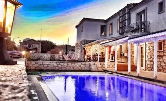 Alacati Alaris Hotel