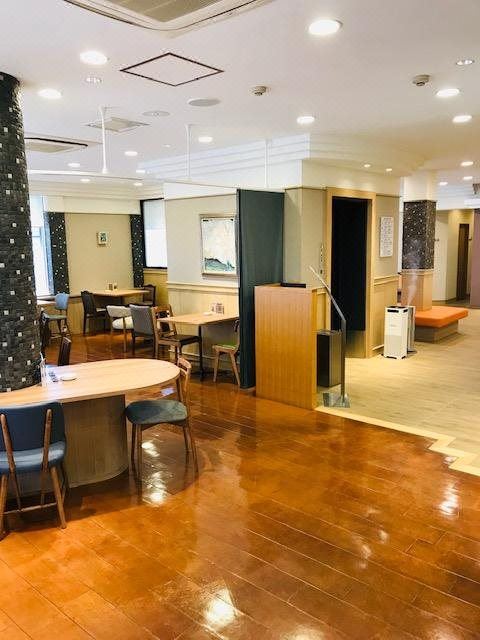 City Hotel New Commander 외관