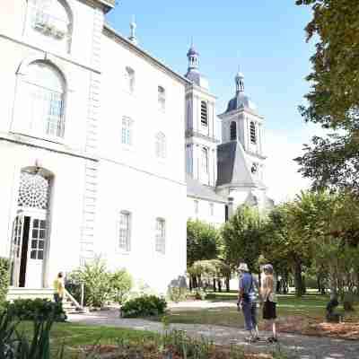 Abbaye des Prémontrés Hotel Exterior