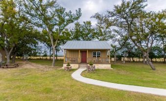 Vineyard Trail Cottages- Adults Only