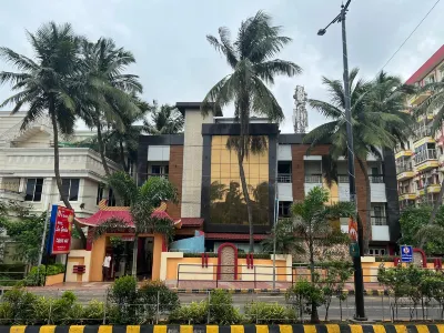 Hotel Lee Garden Near to Blue Flag Beach 500 Mtrs Hotel in zona Sudarshan Craft Museum