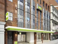 Hub by Premier Inn London Covent Garden Các khách sạn ở Canary Wharf
