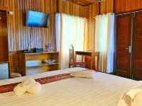 Coriana Dive Resort