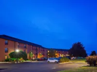 Best Western London Airport Inn  Suites