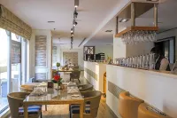 Gulf Suites Hotel Amwaj - bar