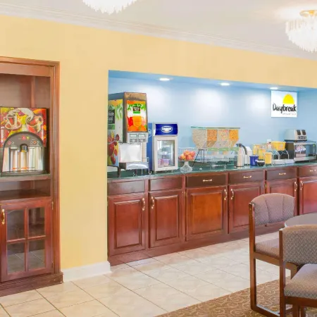Days Inn by Wyndham Andalusia