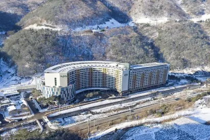 Jeongseon Mayhills Resort