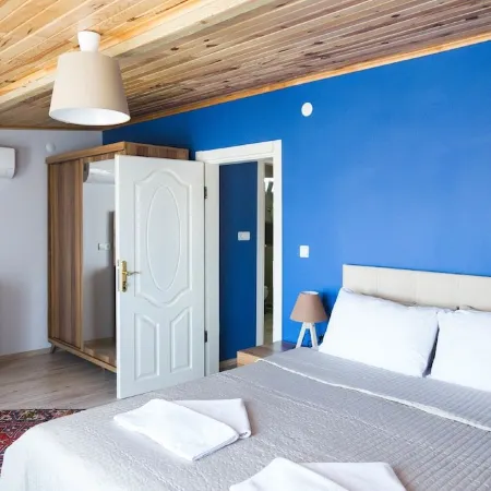 Assos Kadırga Otel