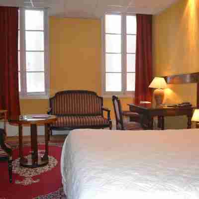 Hotel de France Rooms