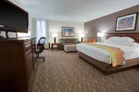 Mustang Inn Hotels in Paducah