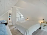 "Ailke" - 2km to the Fjord