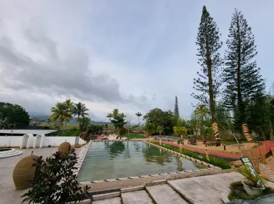 Yama Resort Tondano Hotel dekat Ranowangko Beach Resort