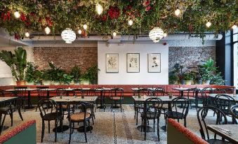 Urban Yard Hotel