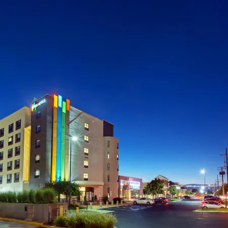 EVEN Hotel ROCKVILLE - WASHINGTON DC AREA by IHG Отели рядом с достопримечательностью «Роквилл Таун сквер»