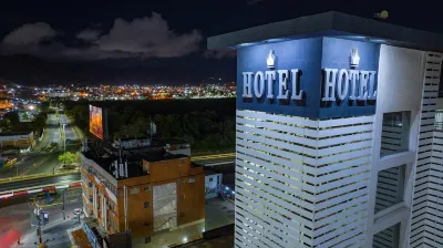Grand Hotel Victoria Hotels near Plaza Central (Plaza Mayor)
