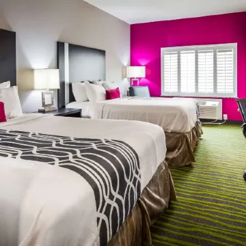 Best Western Plus Dilley Inn  Suites