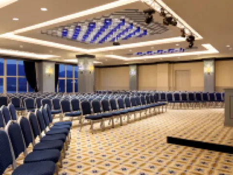 ラマダ リゾート バイ ウインダム カズダグラリ サーマル アンド スパ エドレミトのホテル