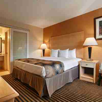 Best Western Palm Court Inn Rooms