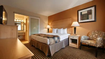 Best Western Palm Court Inn Hotels near Walmart