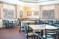 Ramada by Wyndham Enid - breakfast