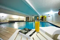 New Continental Hotel, Sure Hotel Collection by Best Western - Pools