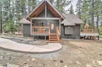 2 Mi to Tahoe Donner Ski Resort Forest-View Haven - Pet friendly
