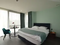 Lovely Holiday Home 'Walleken' with a Pond