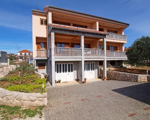 Jasminka Hotels in Drage