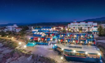 Mercent Resort - Housity