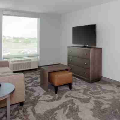 Homewood Suites by Hilton Lansing Eastwood Rooms