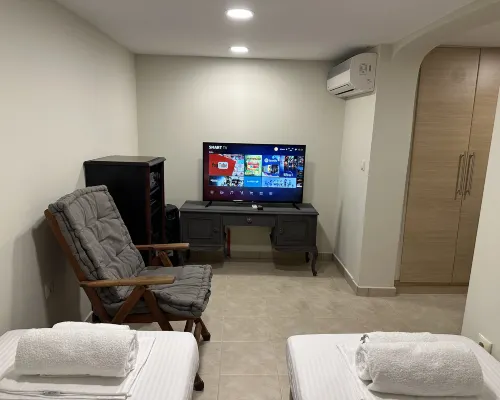 Luxury Villa Magic View 4U (Katarina) Ξενοδοχεία στην πόλη Μέγαρα