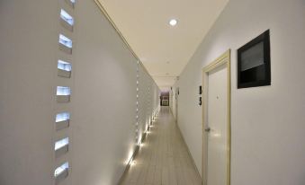 A.M.Place - Housity