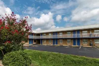 Super 8 by Wyndham Mineral Wells Hotels in Mineral Wells