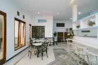 Urbanview Hotel Griya Surya Malang by RedDoorz Hotels in Klojen