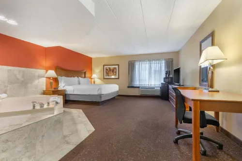 Holiday Inn Express Chicago-Downers Grove Hotels in Downers Grove